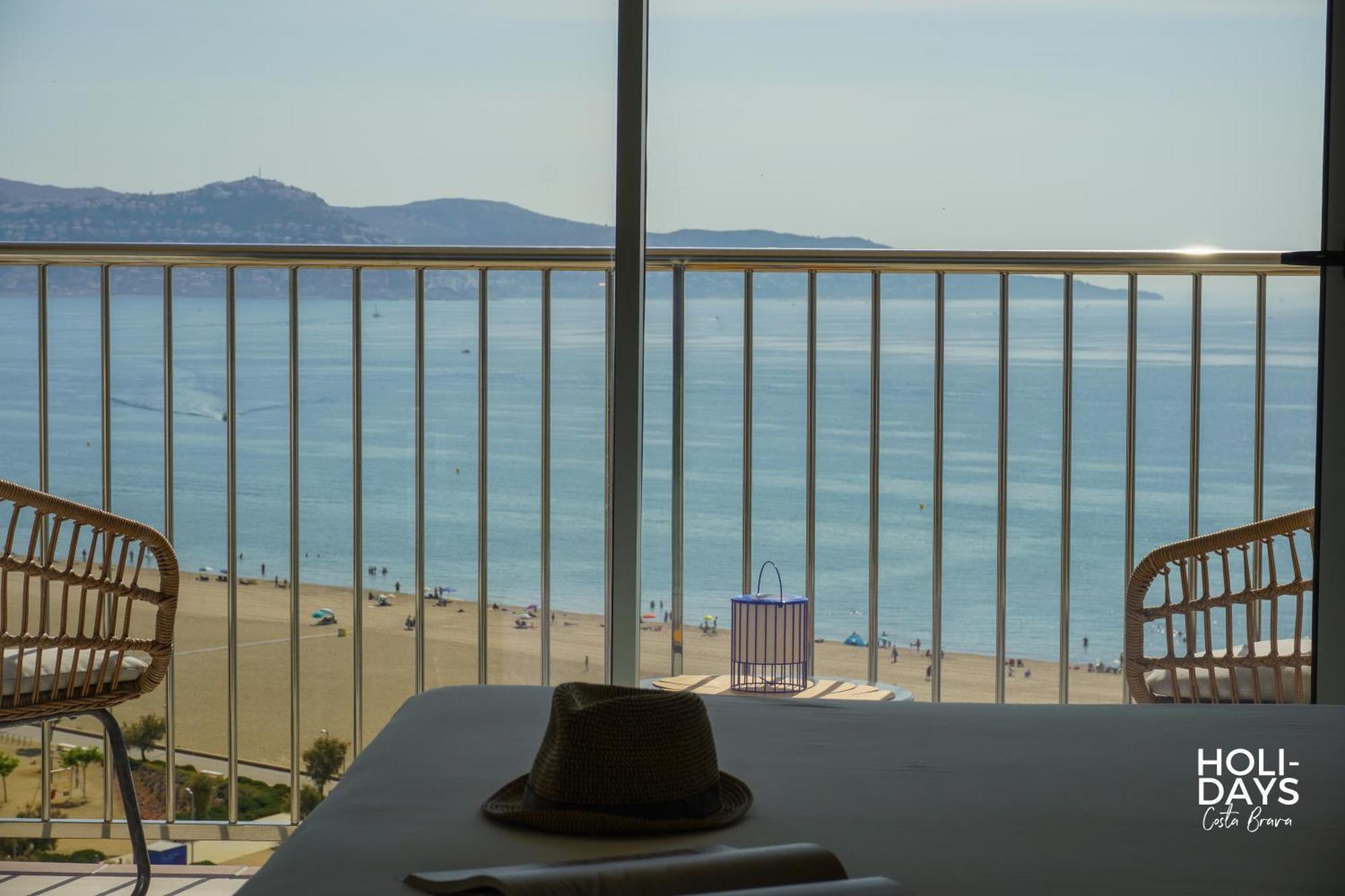 Holidays P14 Sea View Apartment *