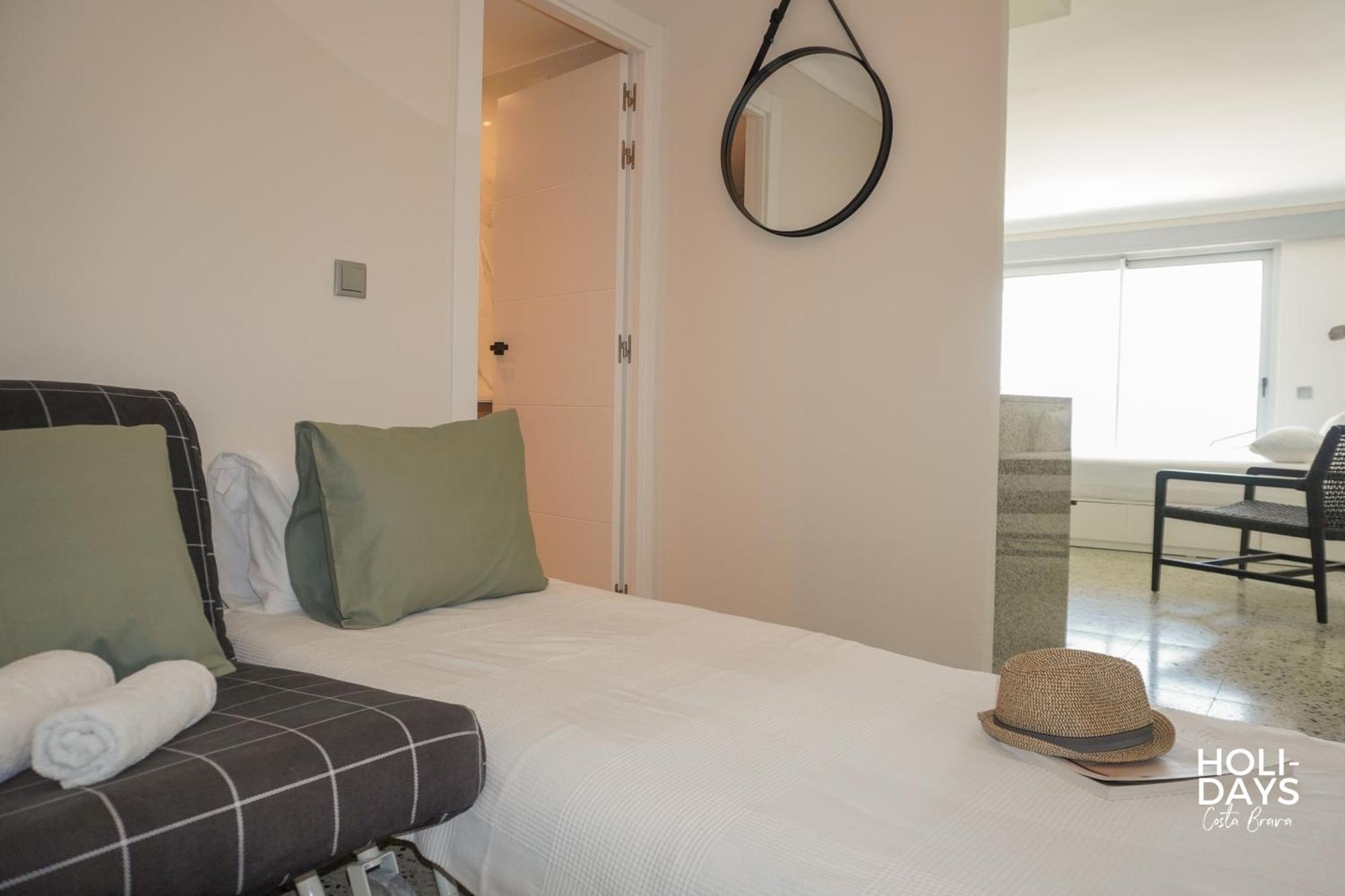 Apartment Holidays P14 Sea View *