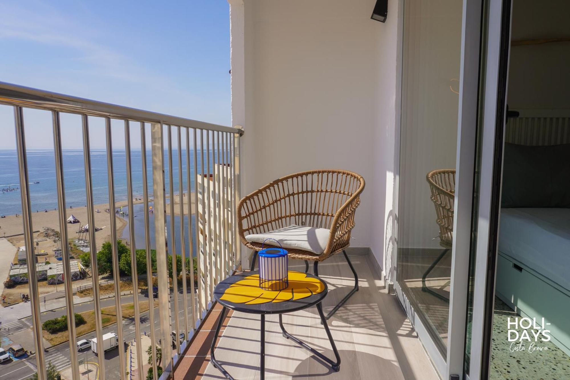Holidays P14 Sea View Apartment Empuriabrava