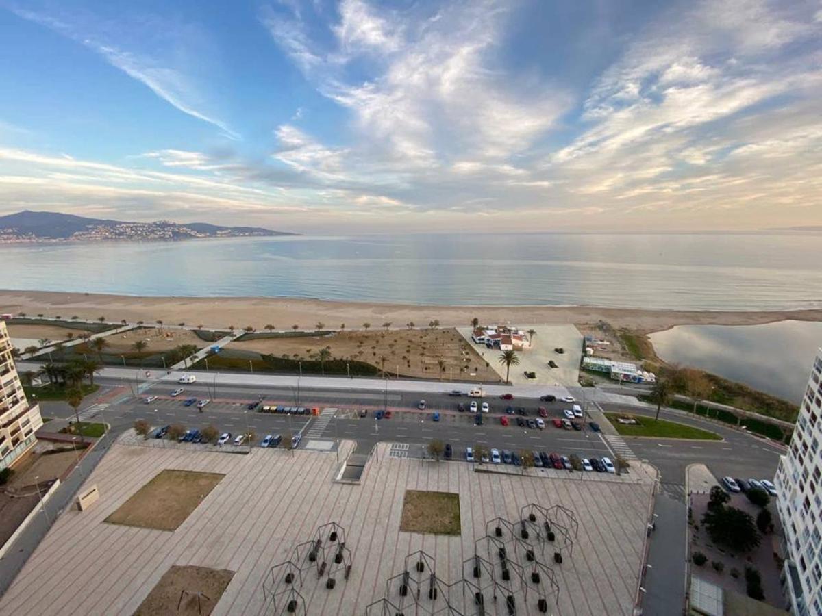 Holidays P14 Sea View Appartement
